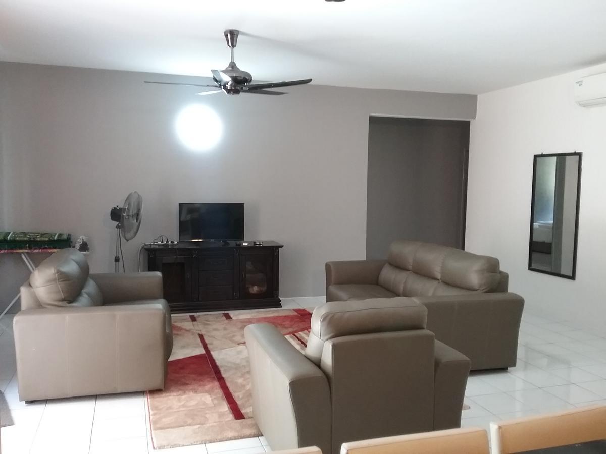 Anjung Homestay Sepang Exteriér fotografie